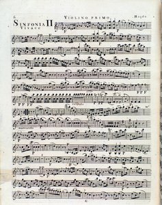 Prima pagina dello spartito musicale per violino nella Sinfonia n. 2 di J Haydn