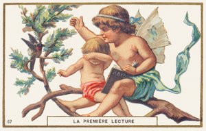 Prima lettura, sfondo bianco. Cromolitografia pubblicitaria che raffigura due bambini seduti su un ramo. Il più grande, con le ali sulla schiena (un angelo?) tiene un abbecedario aperto in una mano; con l