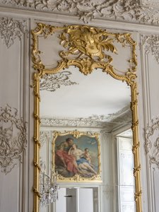 Giochi di ghiaccio e specchi, riflesso di Aurora e Cefalo, dipinto di Francois Boucher. Stanza del principe. Hotel de Soubise, Parigi da Unbekannt