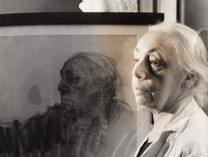 Pittrice, artista grafica e scultrice tedesca Kaethe Kollwitz, Germania intorno al 1940 da Unbekannter Künstler