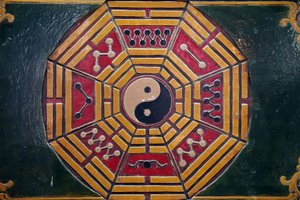 Pagoda taoista Khanh Van Nam Vien: Simbolo Yin Yang da Unbekannt