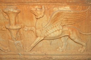 Libia, dettaglio di scultura di bestia mitica su sarcofago attico (II secolo d.C.) da Unbekannt