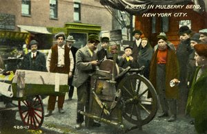 Lower East Side, New York City, una scena a Mulberry Bend da Unbekannter Künstler