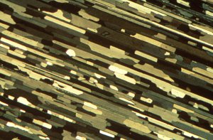 Micrografie (Luce) Alluminio anodizzato estruso, micrografia a luce da Unbekannt