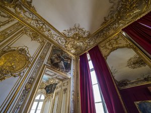 Minerva insegna a una giovane ragazza l