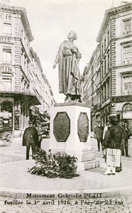Monumento a Bruxelles in memoria di Gabrielle Petit, c.1925 da Unbekannt