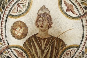 Mosaico: una delle nove muse. Polimnia: canto religioso e retorico (dettaglio). III sec. d.C./Museo di El Jem (Antica Thysdrus)/Tunisia