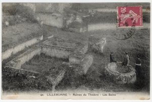 Lillebonne: vista delle rovine del teatro e delle terme romane