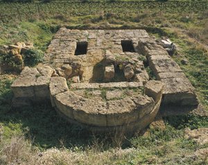Vecchie rovine di una basilica, Valle dei Templi, Agrigento, Sicilia, Italia
