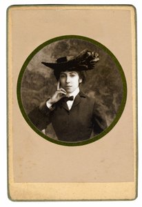 Ritratto della poetessa francese Catherine Pozzi, c.1900 da Unbekannt