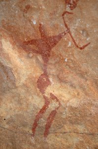 Arte rupestre, Preistoria: Pittura di un personaggio (arciere) in un rifugio ornato, nel massiccio di Uweinat, Sudan (Karkur-Talh o Karkur Talh). Periodo da 8000 a 3000 anni a.C. Fotografia