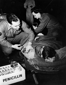 Seconda Guerra Mondiale (1939-1945): Lussemburgo febbraio 1945: In un ospedale di evacuazione dell