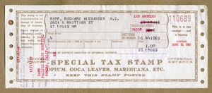 Timbro fiscale speciale per oppio medico, foglie di coca e marijuana
