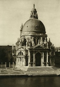 La Basilica di Santa Maria della Salute alla fine del Canal Grande. Fotografia di Wilhelm Bode da Unbekannt