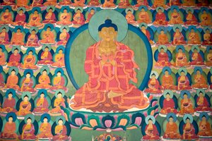 Buddismo tibetano; dipinto murale; Buddha in meditazione; molti piccoli Buddha; Monastero di Chemre Gompa; Chemrey; regione di Ladakh; Jammu e Kashmir; India; Asia meridionale; Asia da Unbekannt