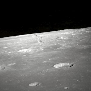 Vista di Rima Ariadaeus sulla Luna da Unbekannter Künstler
