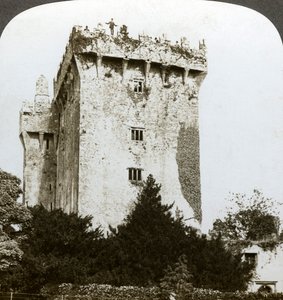 Castello di Blarney, Cork, Irlanda da Underwood and Underwood