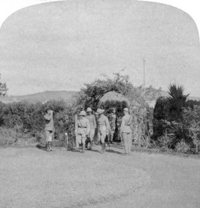 Maresciallo di Campo Lord Roberts e Maggiore Generale Baden-Powell, Pretoria, Sudafrica, 1901 da Underwood and Underwood