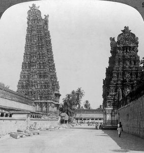 Gopuram, Tempio Indù di Sri Meenakshi, Madurai, Tamil Nadu, India, c1900s da Underwood and Underwood