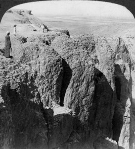 Vista del Nilo dalle scogliere occidentali di Tebe, Egitto