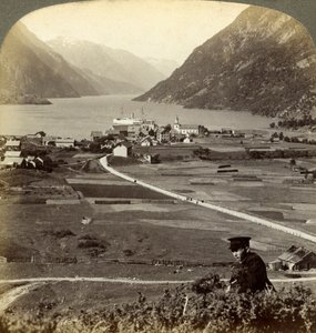 Odda, Hardangerfjord, Norvegia da Underwood and Underwood