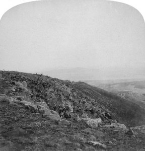 Pendio sud di Spion Kop, Sudafrica, Guerra Boera, 1901 da Underwood and Underwood