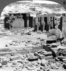 Il Ramesseum, il tempio di Ramses II, a Tebe, Egitto, 1905 da Underwood and Underwood