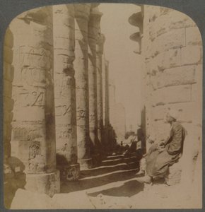 La famosa colonnata della grande Sala Ipostila nel Tempio di Karnak, Tebe, Egitto