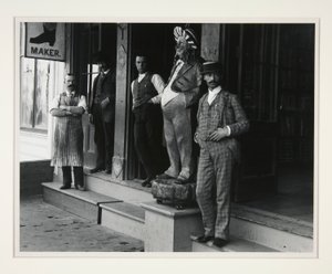 Alla bottega di scarpe, Columbia, CA da Unknown