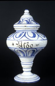 Albarello: vaso farmaceutico del XVI secolo contenente Aloe. Museo della Scienza e della Tecnologia, Milano da Unknown artist