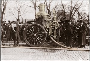 Pompa antincendio della brigata dei vigili del fuoco di New York 1909 da Unknown artist