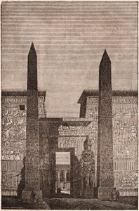 Vista frontale di una ricostruzione degli obelischi di Luxor in Egitto da Unknown