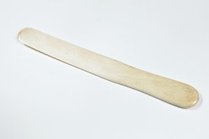 Coltello di carta d