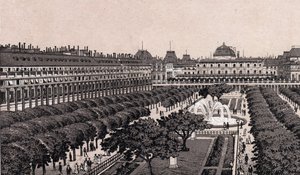 Parigi, Francia: vista del Palazzo Reale. in 