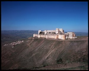 Vista del Krak dei Cavalieri, castello crociato, c.1100 da Unknown artist