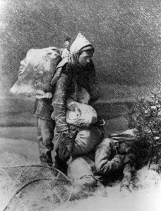 Canada: la vita del trapper, risveglio sotto la neve da Unknown artist