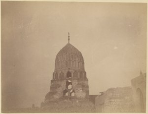 [Edificio a cupola]