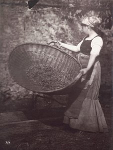 [Contadina con cesto di grano] da Unknown artist