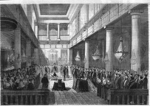 Prima comunione del Principe Imperiale Napoleone Eugenio Luigi Giovanni Giuseppe Bonaparte, figlio di Napoleone III, nella cappella delle Tuileries a Parigi. Incisione in 