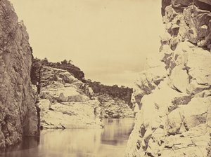 [Rocce di marmo a Nerbudda]