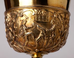 Oreficeria. Calice. Dono del canonico A. Le Vaillant de la Bassarderie, decano del capitolo della cattedrale dal 1726 al 1758. XVIII secolo. (dettaglio)