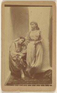 [Ritratto orientalista in studio di due donne]. da Unknown artist