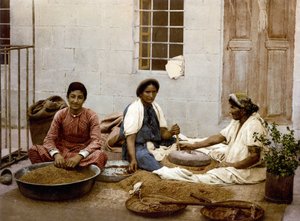 Contadini che modellano il grano a Gerusalemme. da Unknown artist