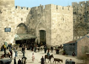 La porta di Jaffa a Gerusalemme. Fotochrome sd. tra il 1890-1900