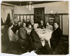 Arthur Schomburg e William Edouard Scott con altri da Unknown photographer