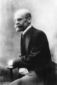 Emile Durkheim (1858-1917), sociologo francese. da Unknown photographer