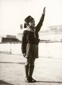 Fascismo, piccolo tavolo