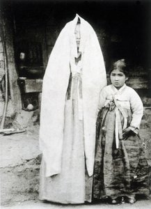 Donna coreana e giovane ragazza