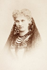 Ritratto di Christine Nilsson in costume da Unknown photographer