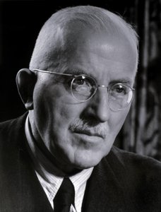 Ritratto di Hermann Staudinger (foto)